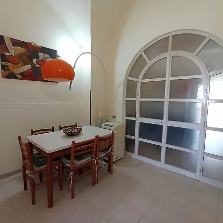 Casetta La Pomelia Tatil Evi